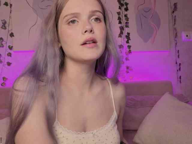 Alisa-Allison Sex Cam Show