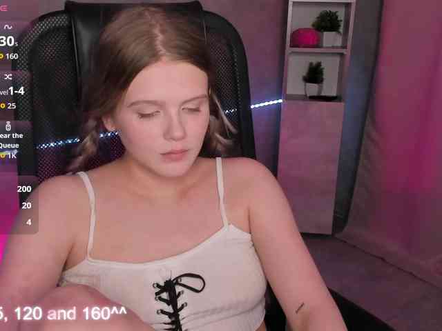 Alisa-Allison webcam
