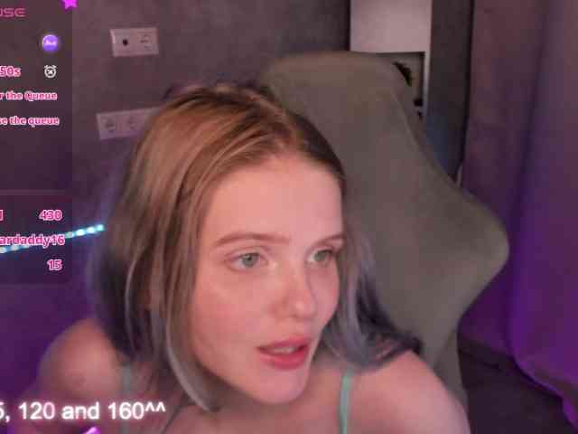 Alisa-Allison webcam