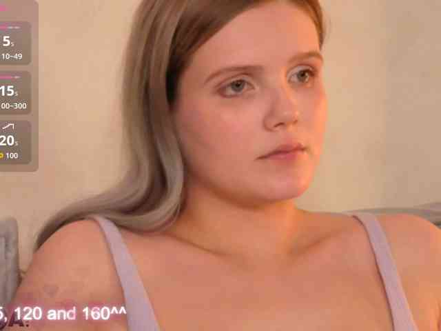 Alisa-Allison webcam