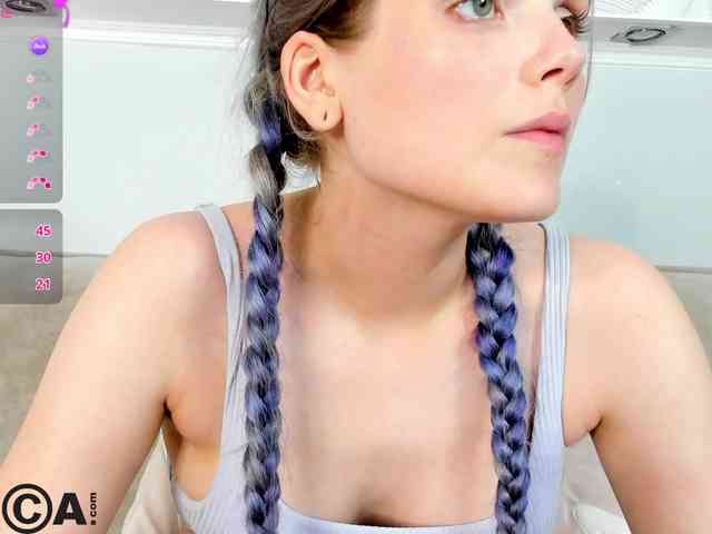 Alisa-Allison webcam