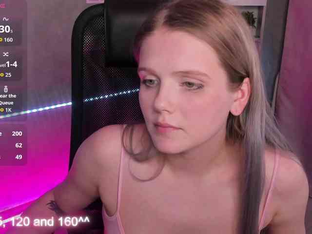 Alisa-Allison webcam