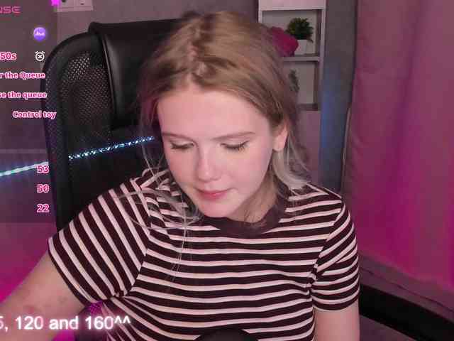 Alisa-Allison webcam