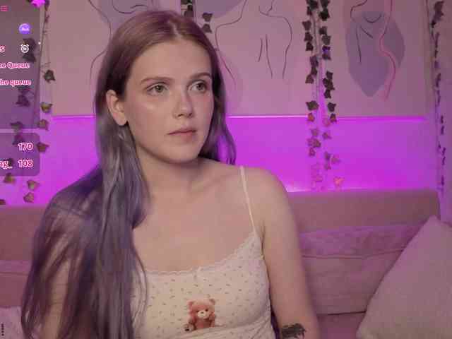 Alisa-Allison Sex Cam Show