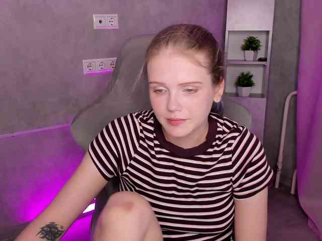 Alisa-Allison Alisa-Allison