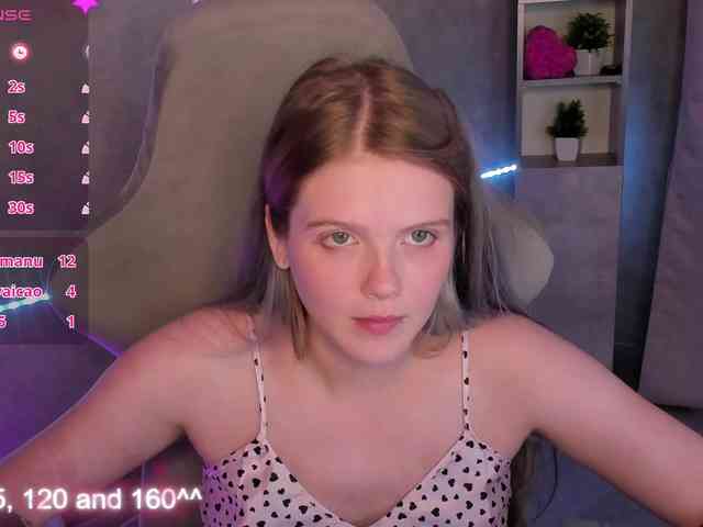 Alisa-Allison webcam