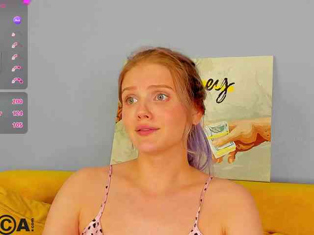Alisa-Allison webcam