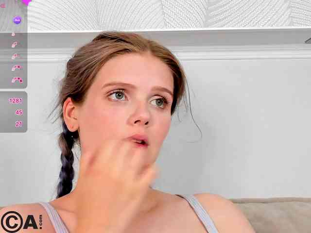 Alisa-Allison webcam