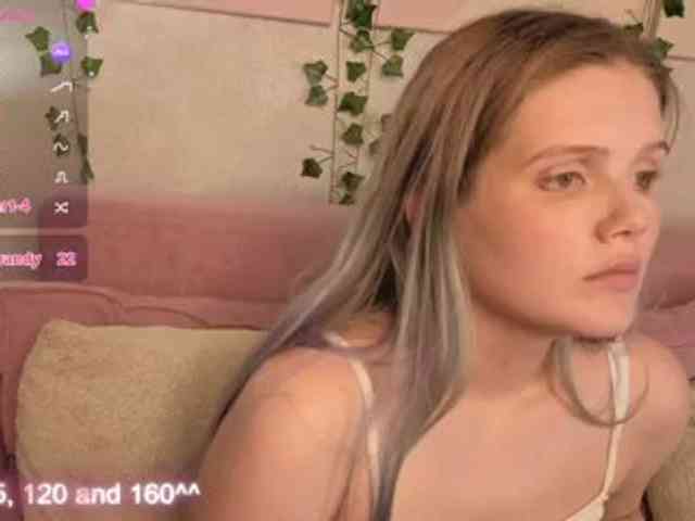 Alisa-Allison webcam
