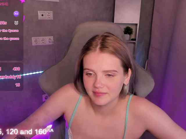 Alisa-Allison webcam