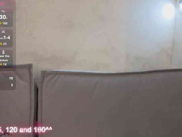 Alisa-Allison webcam