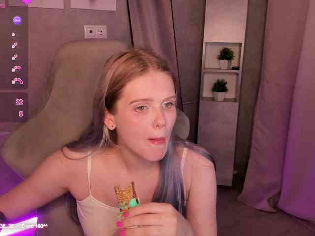Alisa-Allison Live Webcam on BongaCams