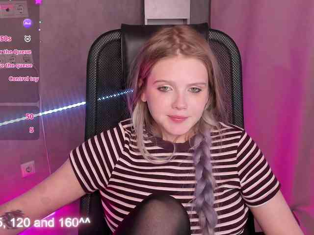 Alisa-Allison webcam