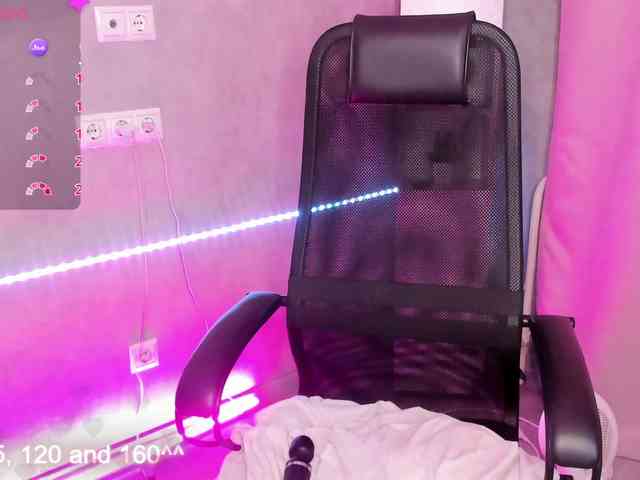 Alisa-Allison webcam