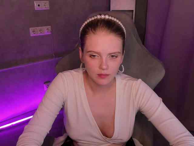 Alisa-Allison webcam