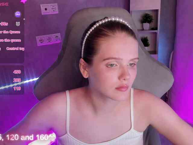 Alisa-Allison webcam