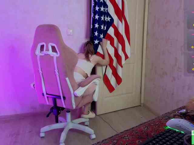 cyyberwhore's live room