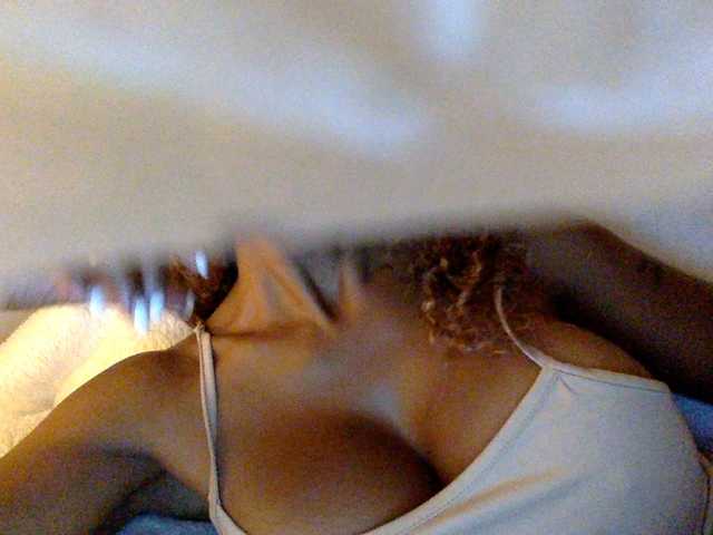 juicylayla live webcam show