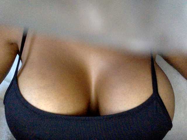 juicylala live webcam show