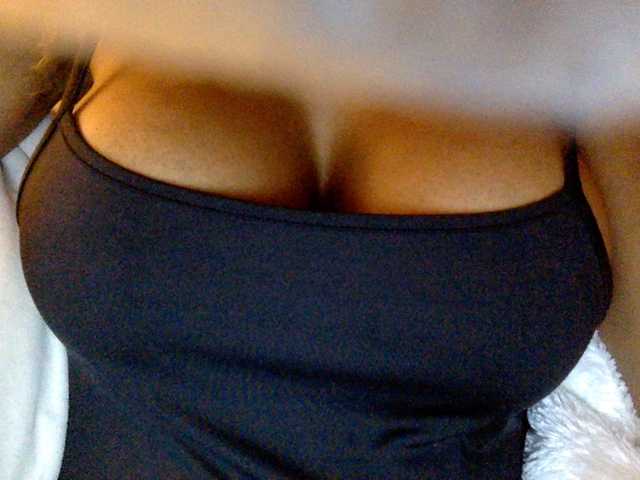 juicylala live webcam show