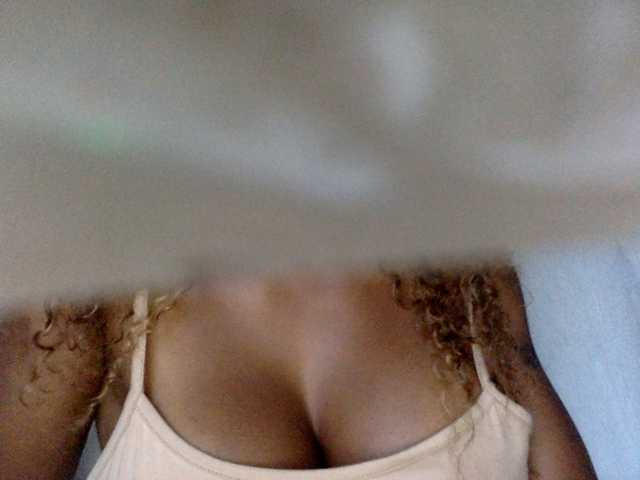 juicylayla live webcam show