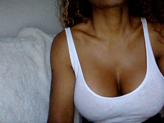 juicylala live cam on BongaCams