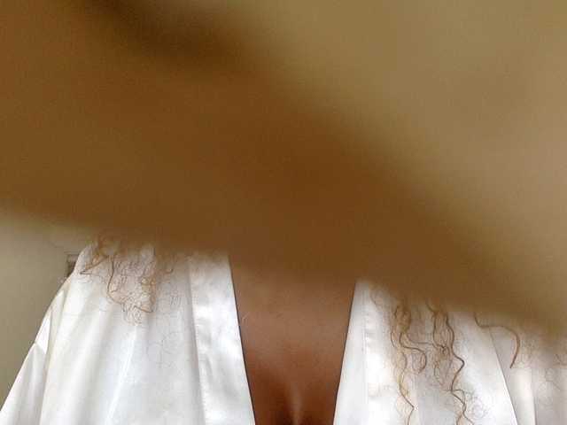 juicylala live cam on BongaCams