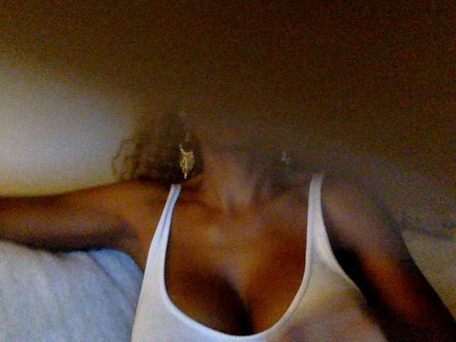 juicylala live cam on BongaCams