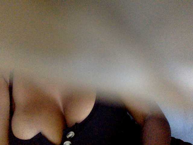 juicylala live cam on BongaCams