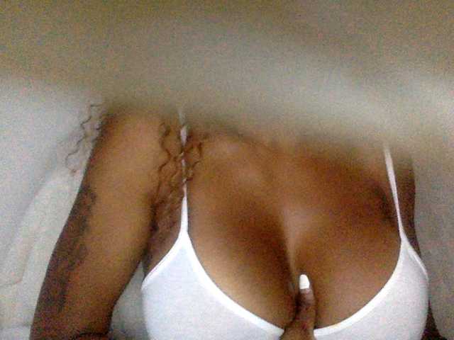juicylayla live webcam show