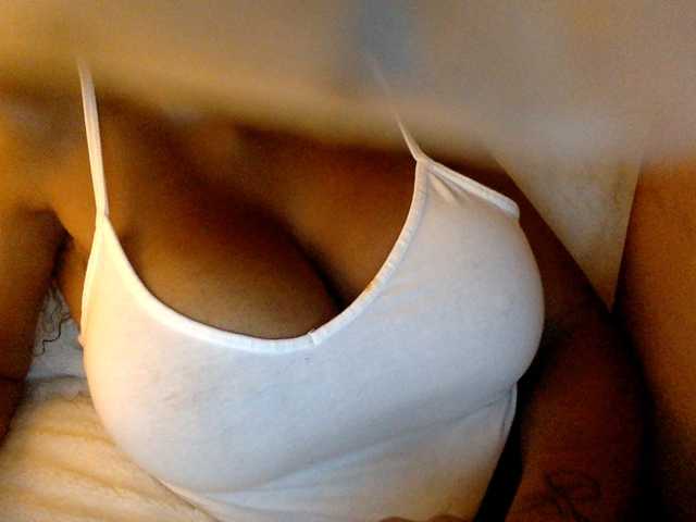 juicylala live webcam show