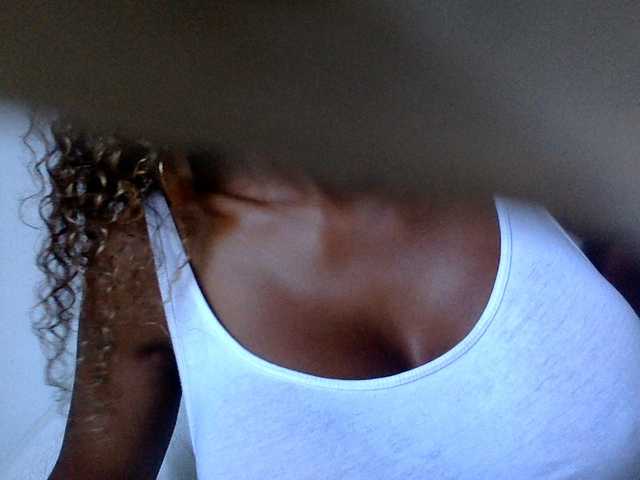 juicylala live cam on BongaCams
