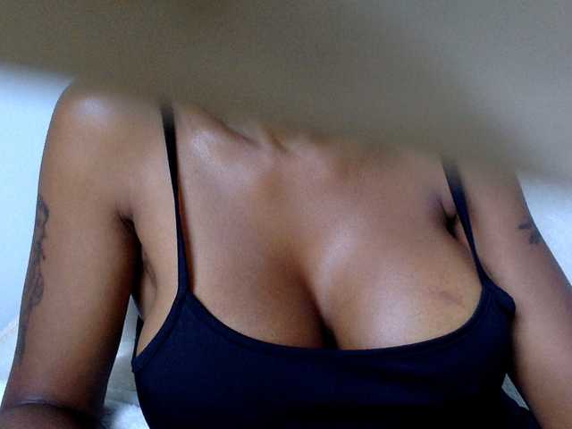 juicylala live cam on BongaCams