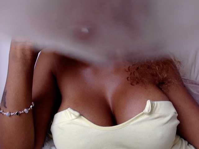 juicylala live cam on BongaCams