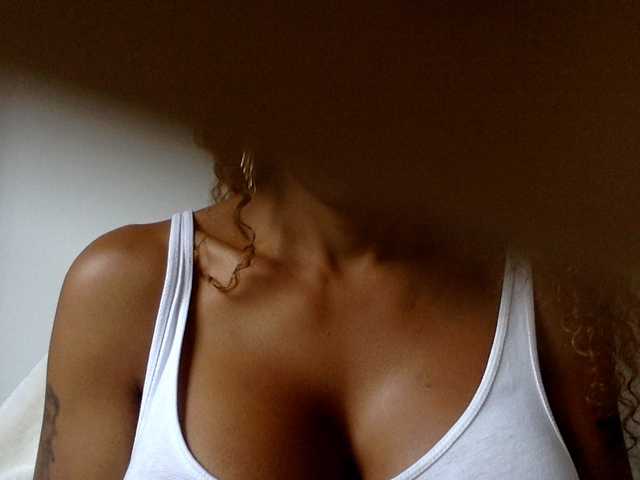 juicylala live cam on BongaCams