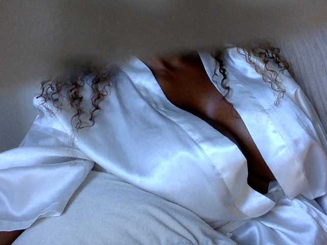 juicylayla live webcam show