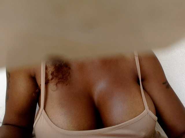 juicylayla live webcam show