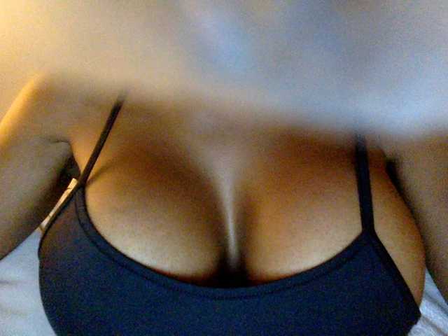 juicylala live webcam show