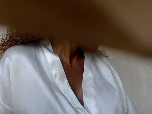 juicylala live cam on BongaCams