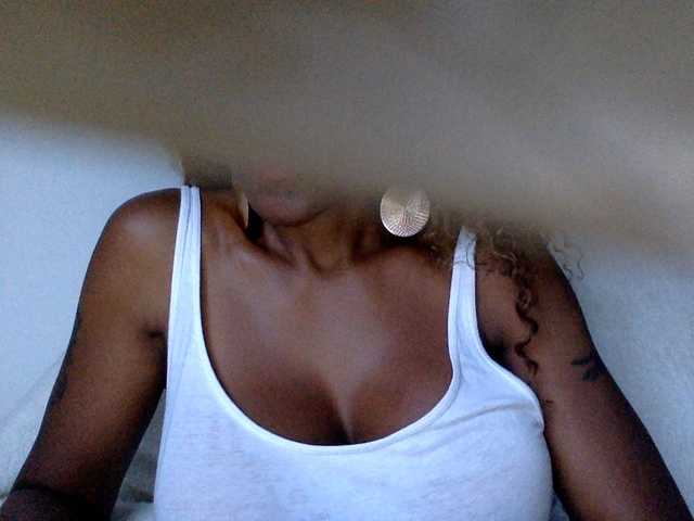 juicylala live cam on BongaCams