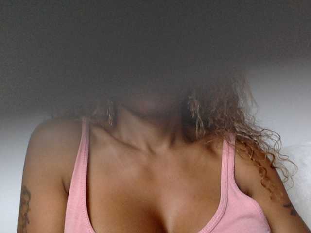 juicylayla live cam preview
