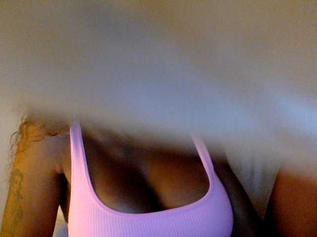juicylala live cam on BongaCams