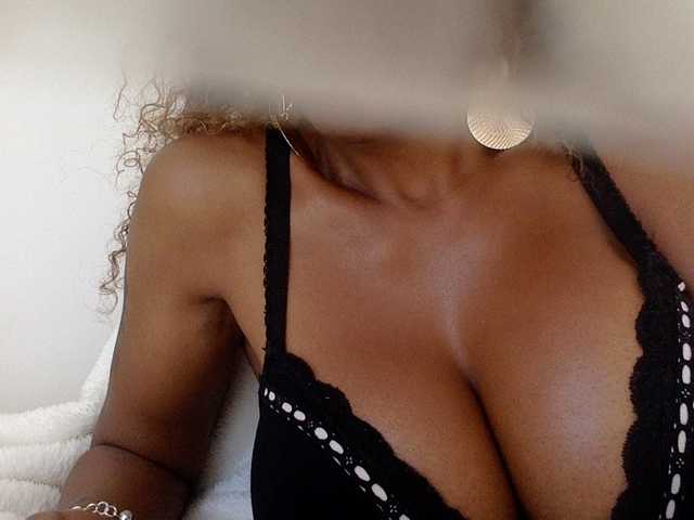juicylala live webcam show