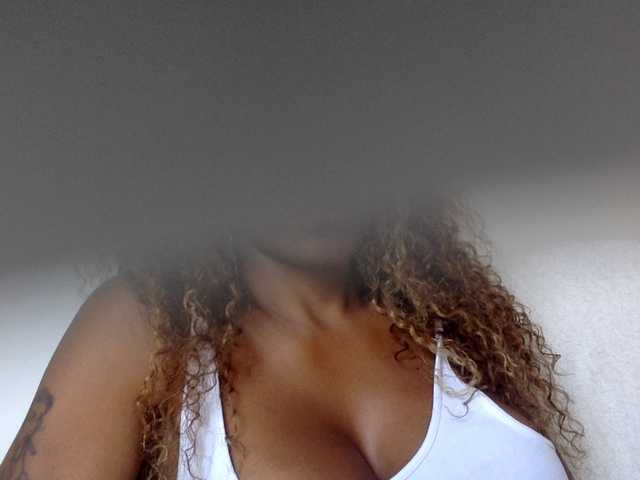 juicylayla