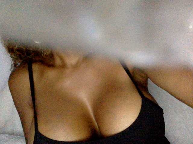 juicylala live webcam show