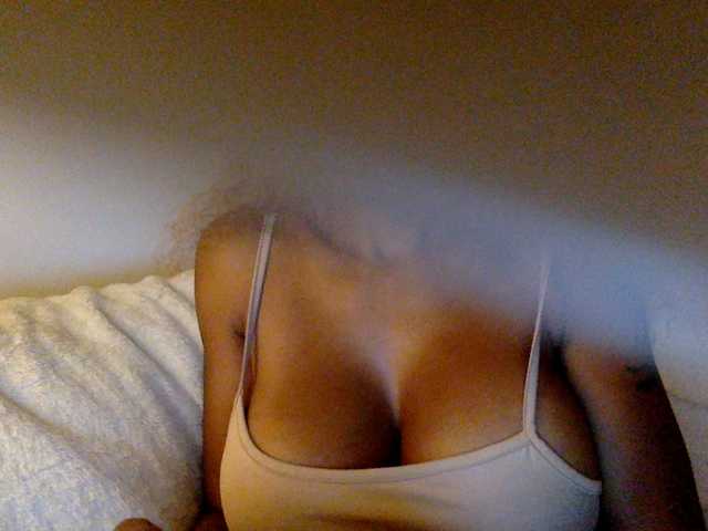 juicylala live cam on BongaCams