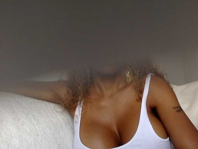 juicylayla live cam preview