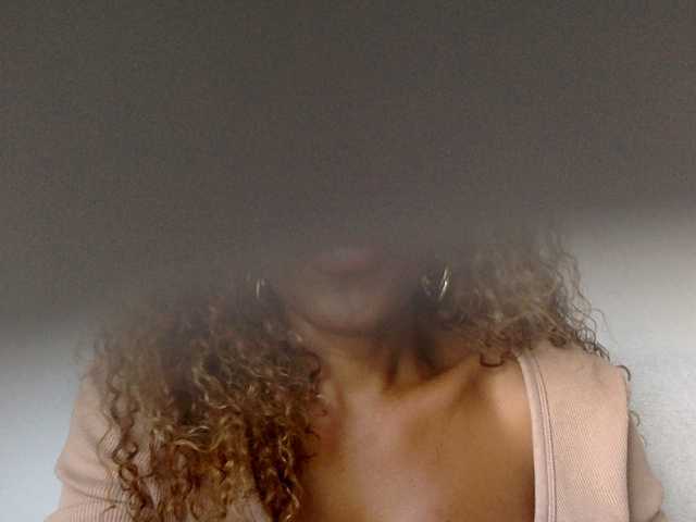 juicylala live cam on BongaCams
