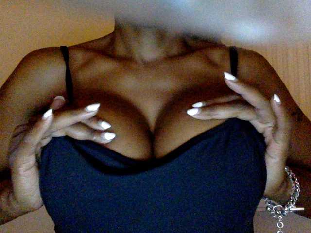 juicylala live webcam show