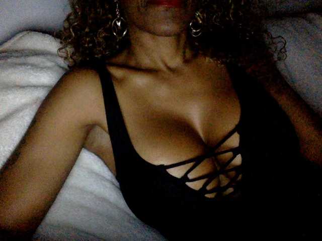 juicylayla live cam preview